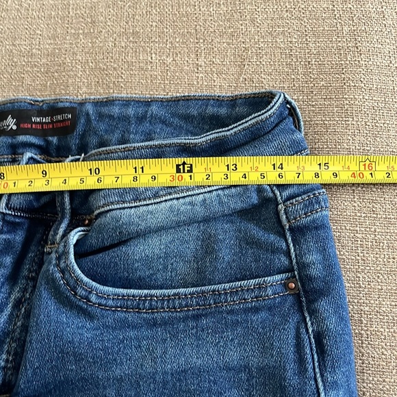 Distressed Jeans - Picture 7 of 7